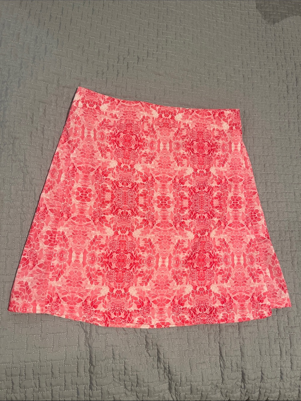 RipSkirt Hawaii Length 2 Medium Pink Floral
